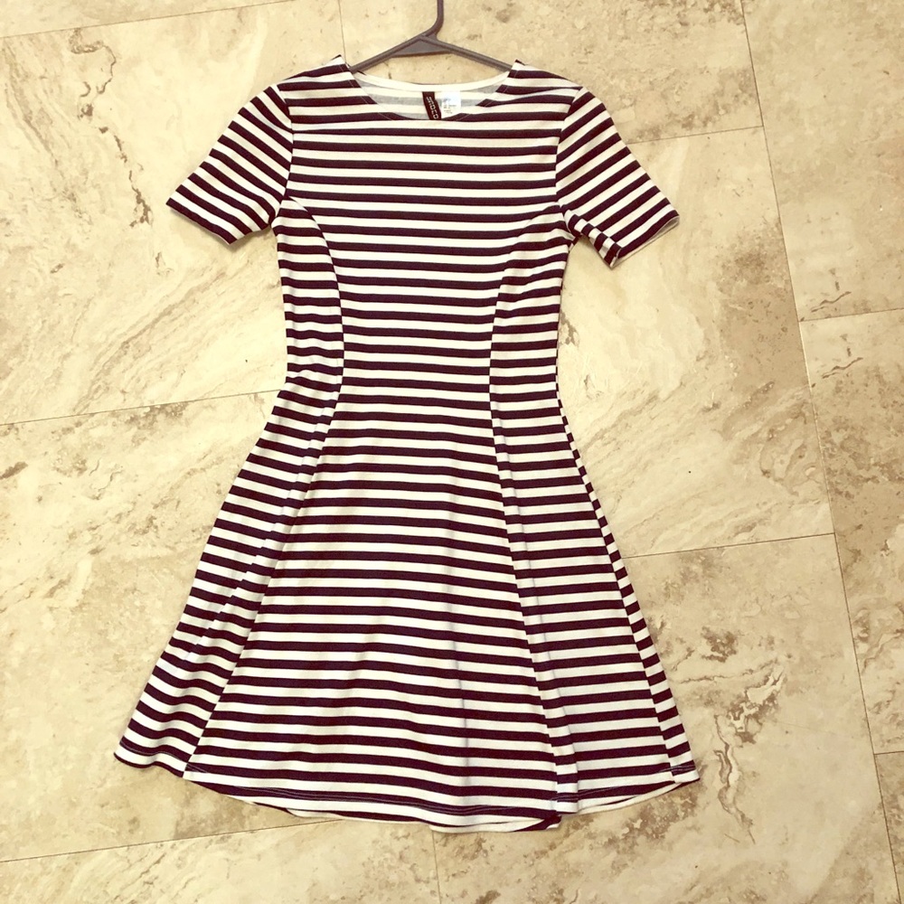 White & Navy Short Sleeve Dress